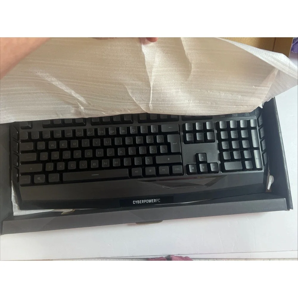 CyberPowerPC multi-color‎ led gaming keyboard wired USB-open Box